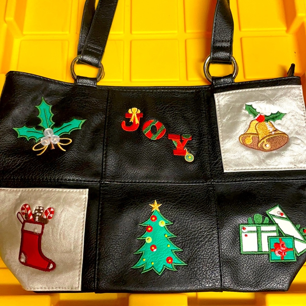 Rossetti Christmas Purse